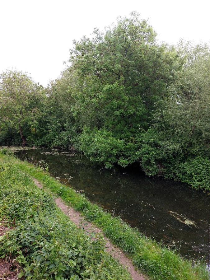 Riverside York Luaran gambar